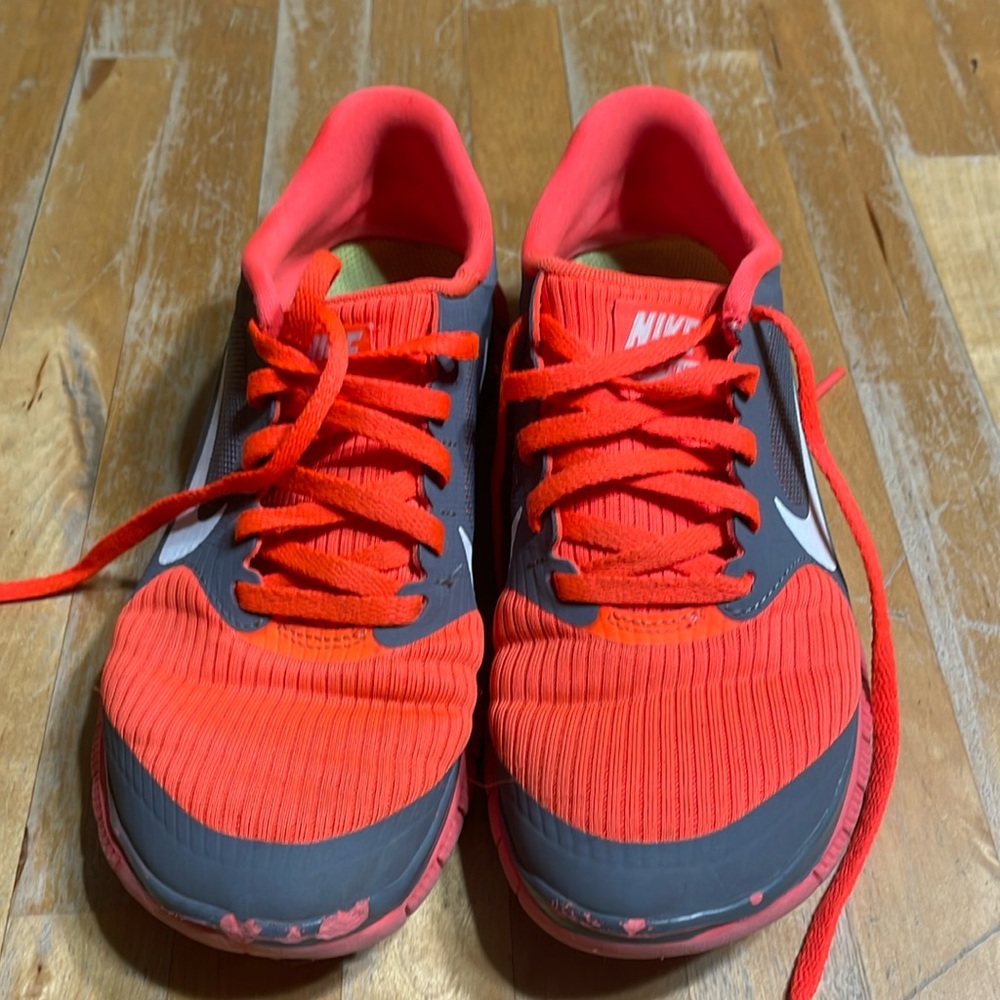 Women’s Nike Free 4.0 V3 running shoes